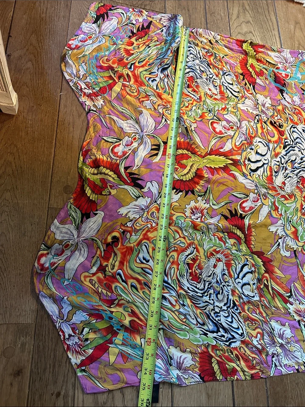 Vintage Ed Hardy  100% Silk Vibrant Multicolor Floral Silk Scarf 🧣